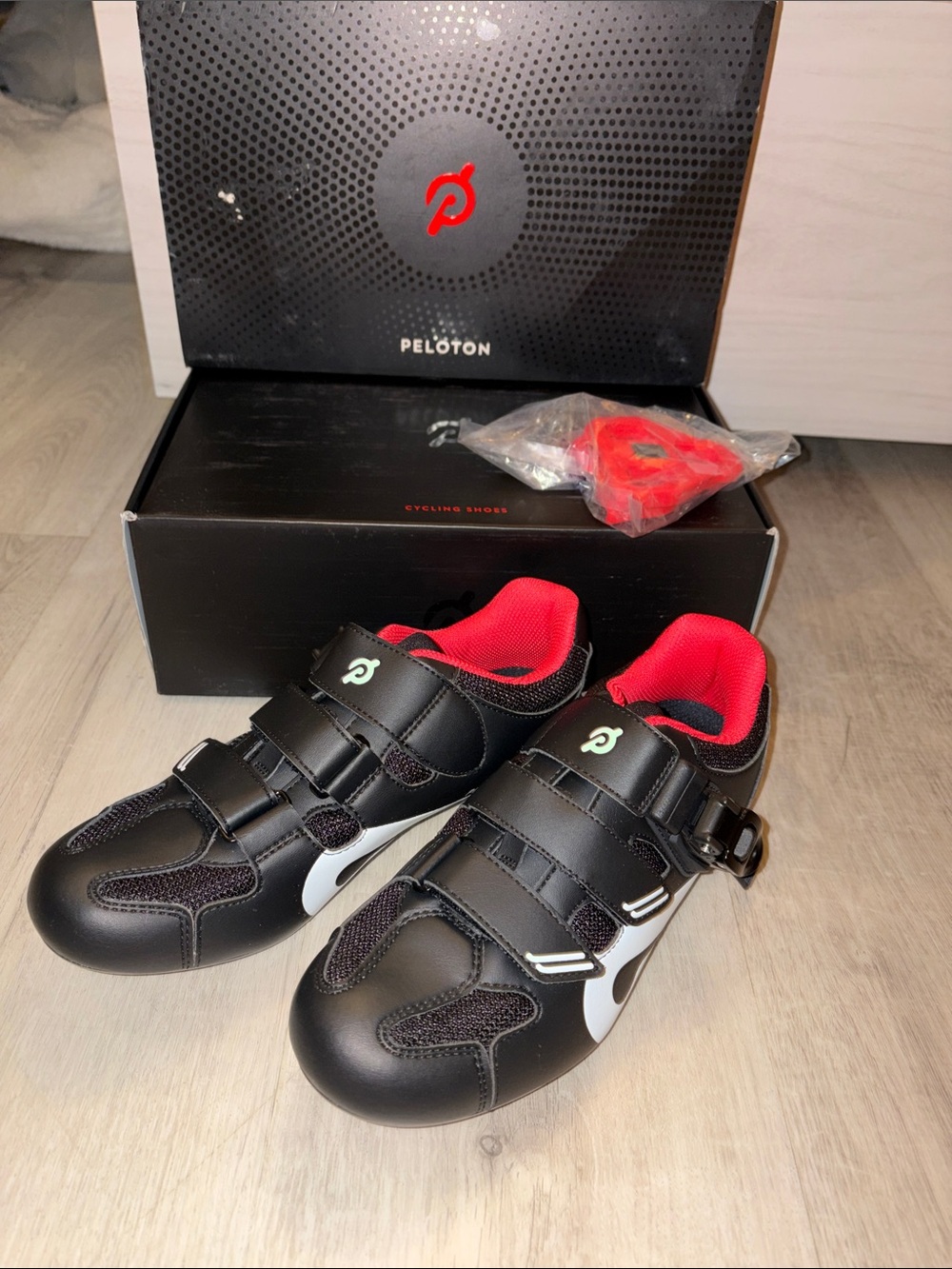 Peloton Womens  Cycling Shoes NWT